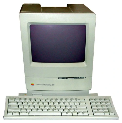 Apple Macintosh II (Performa 200)